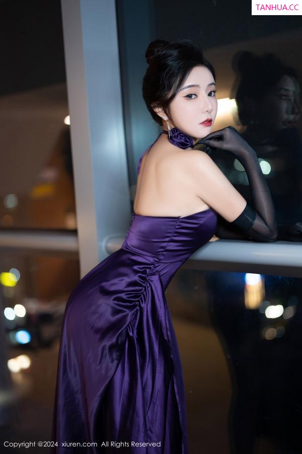 王馨瑶  [XiuRen]高清写真图 2024.06.13 No.8698 王馨瑶yanni 丝袜美腿第16张图片